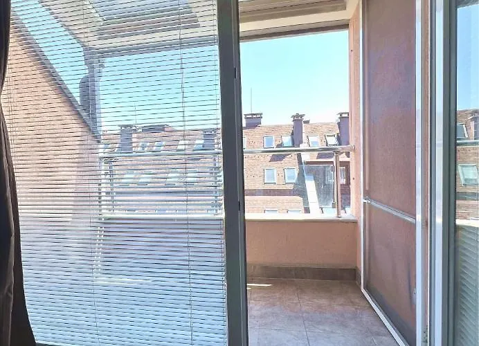 Unique Luxurious Jacuzzi Penthouse Duplex In Center! 2 Baths! Free Parking! Apartment Sofia