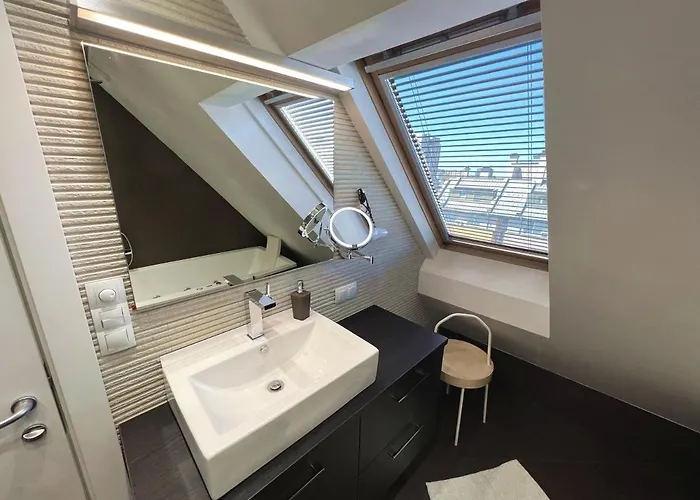 Unique Luxurious Jacuzzi Penthouse Duplex In Center! 2 Baths! Free Parking! Apartment Sofia